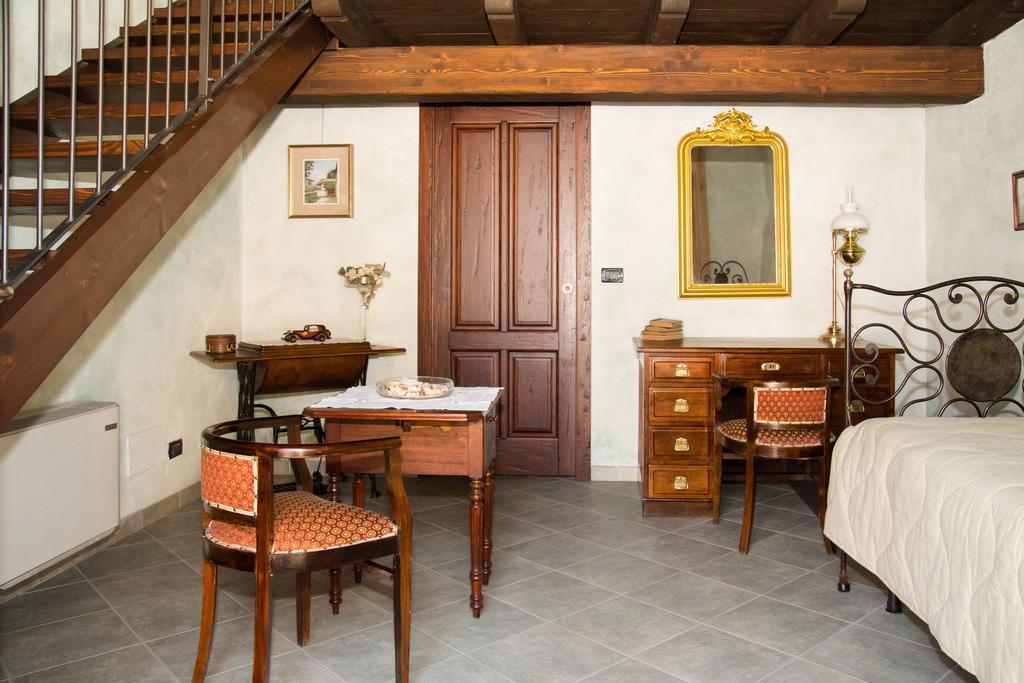 Casa Del Grande Vecchio Bed & Breakfast Airasca Cameră foto
