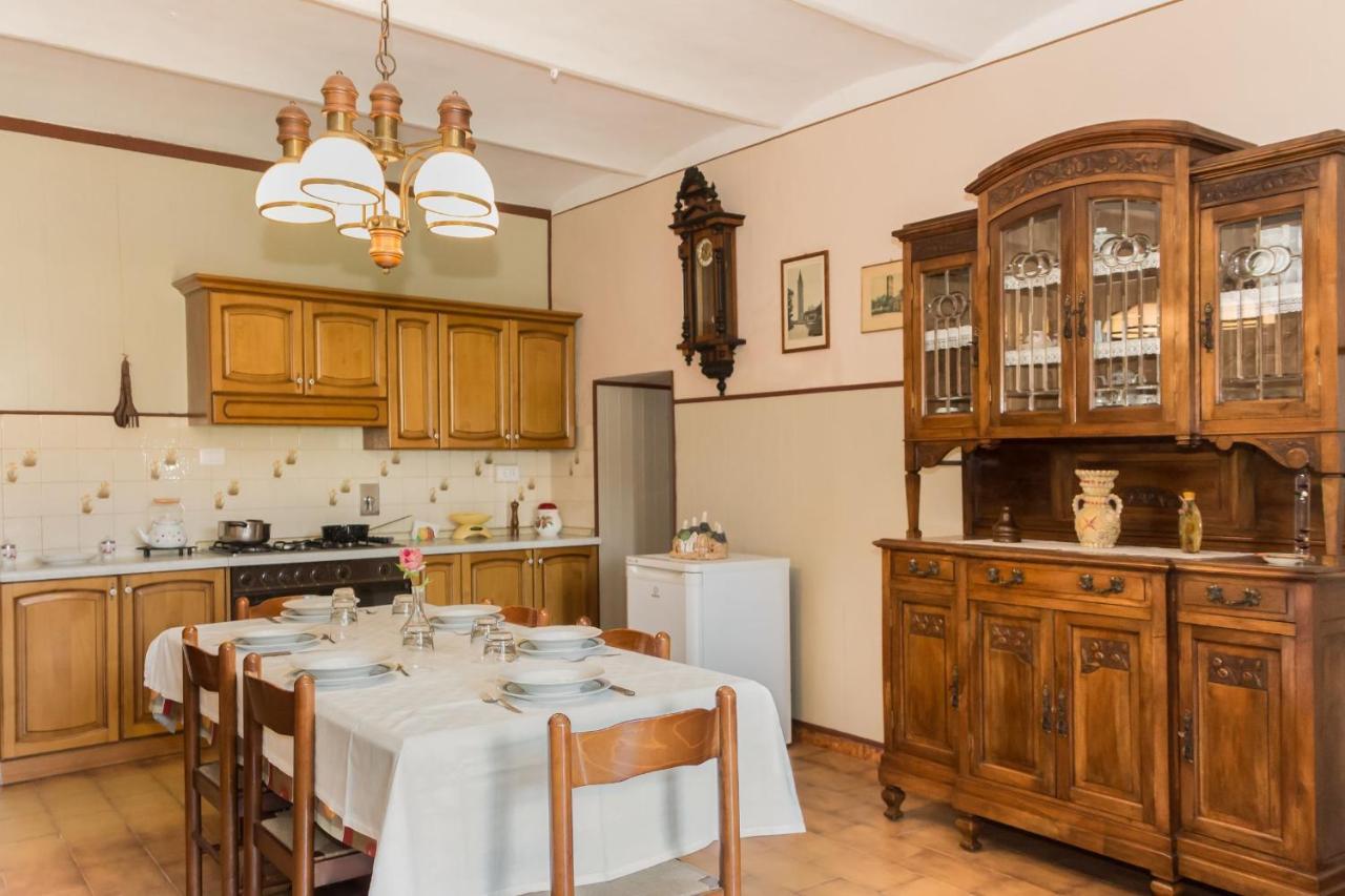 Casa Del Grande Vecchio Bed & Breakfast Airasca Exterior foto
