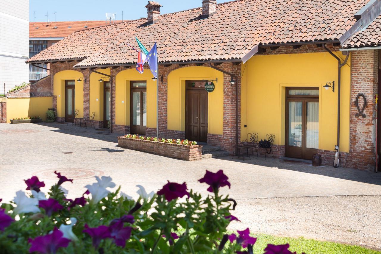 Casa Del Grande Vecchio Bed & Breakfast Airasca Exterior foto