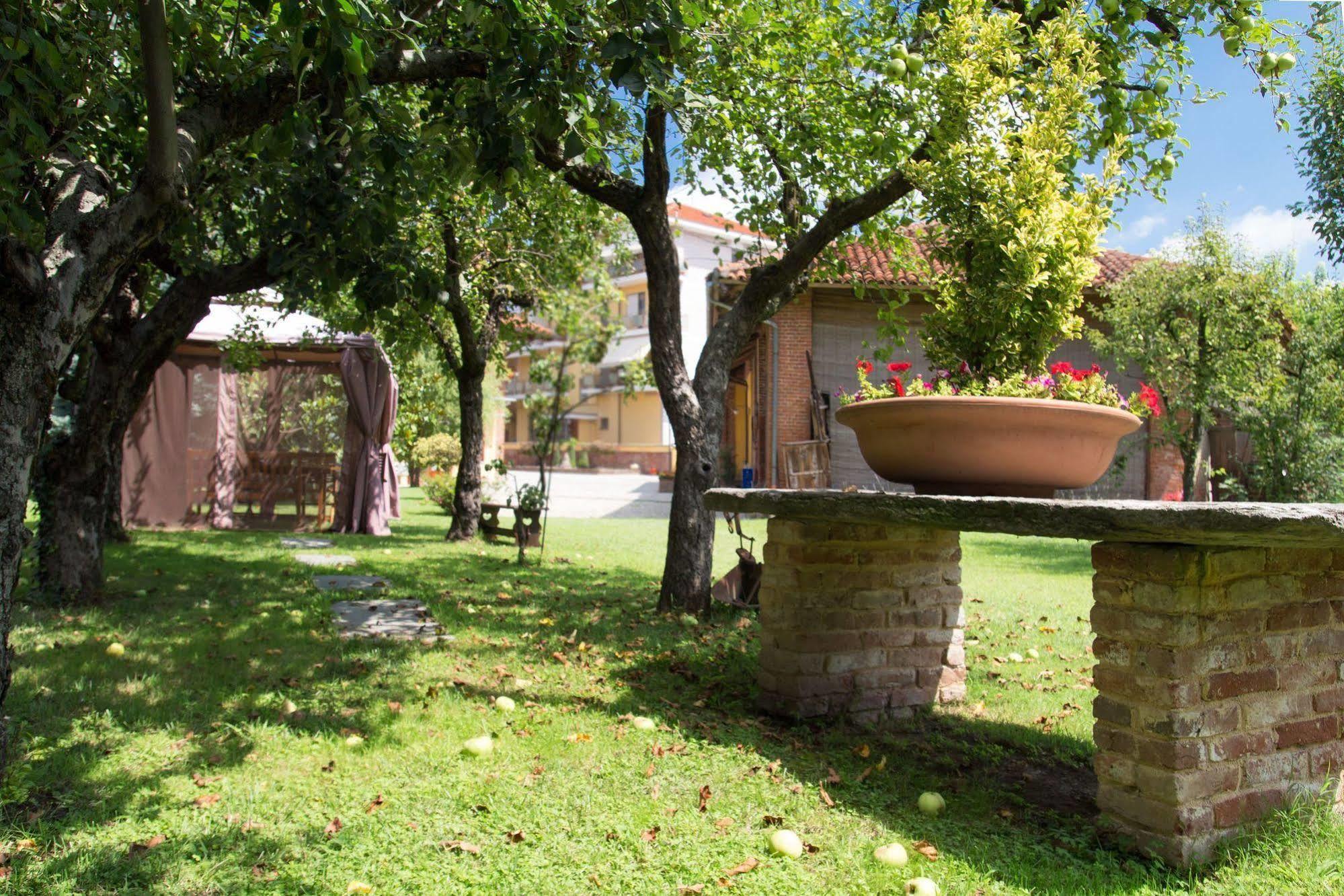 Casa Del Grande Vecchio Bed & Breakfast Airasca Exterior foto